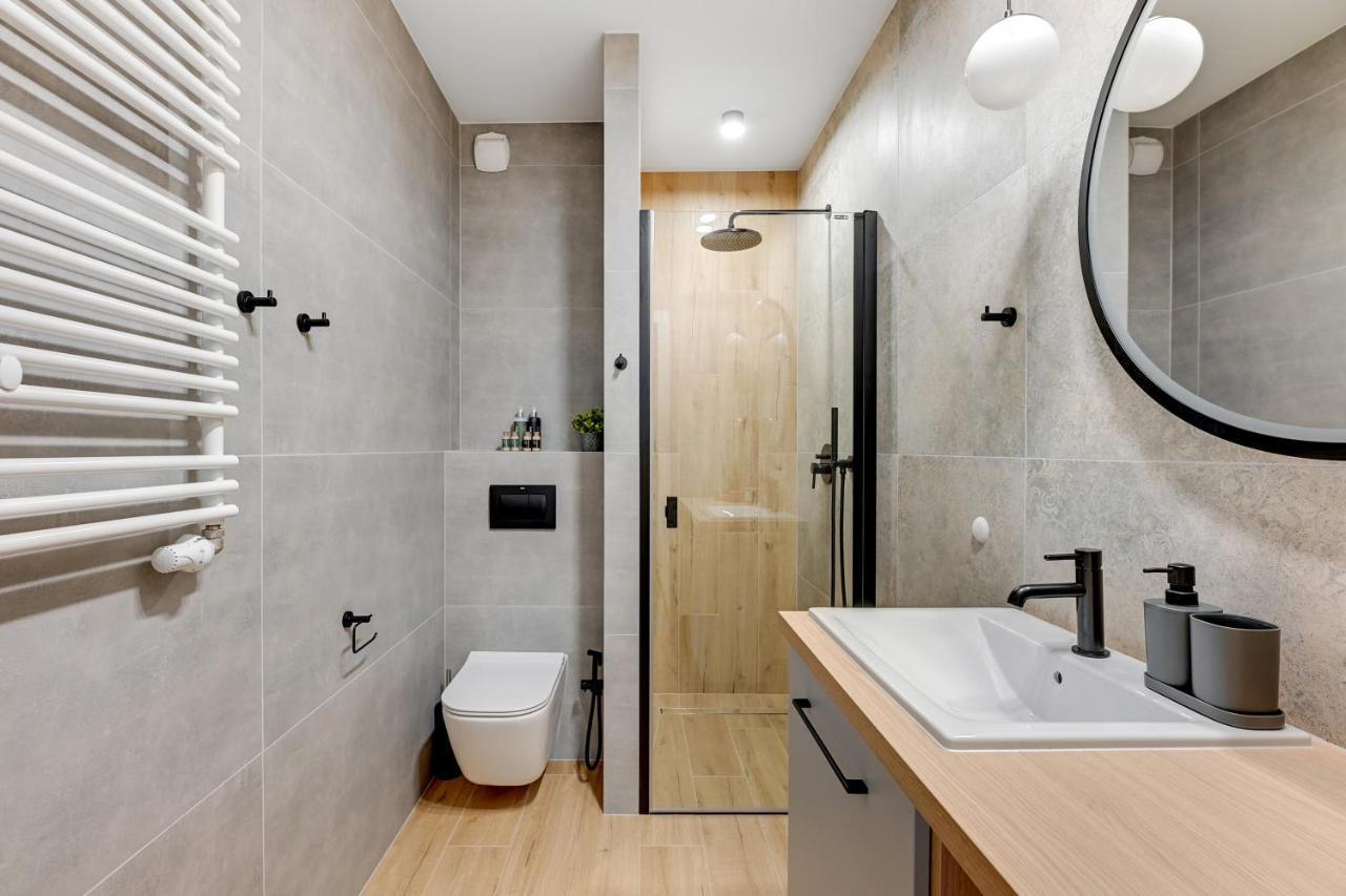 Aura 40 City Center & Free Parking By Downtown Apartments Gdańsk Exteriör bild